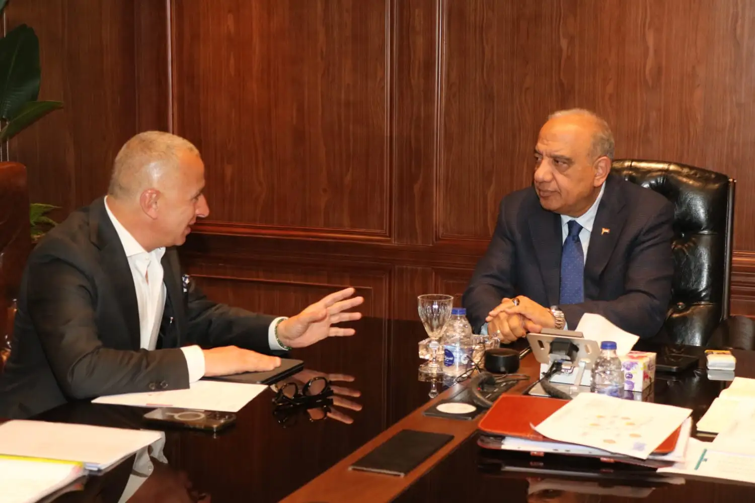 ''وزير الكهرباء'' يبحث مع ''السويدي اليكتريك'' مجريات تنفيذ مشروعات الشركة فى إنتاج ونقل الكهرباء وزيادة التعاون فى مجالات التوزيع وكفاءة الطاقة والحد من الفقد