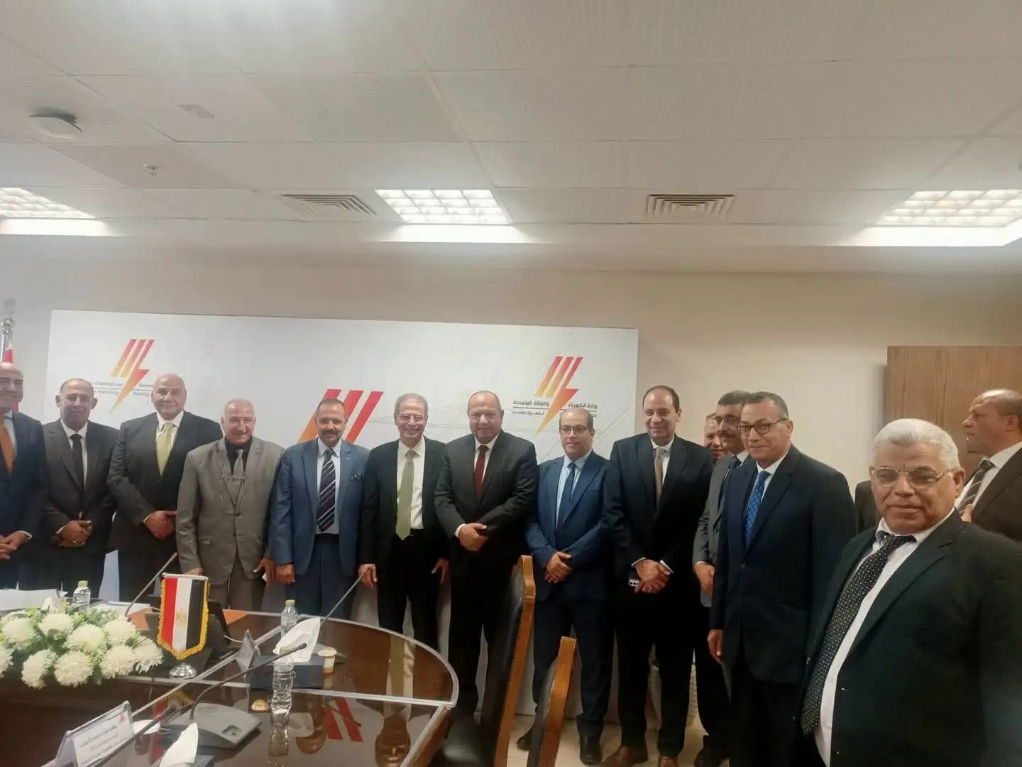 ''القناة لتوزيع الكهرباء'' تعتمد موازنة 2026/2027 باستثمارات 2.56 مليار جنيه لتطوير الشبكات ورفع كفاءة الخدمة.