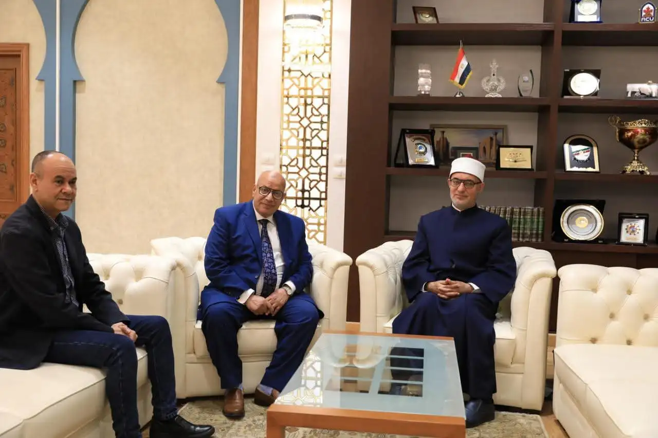 'مفتي الجمهورية' يستقبل 'رئيس شركة مياه القاهرة' لبحث أوجه التعاون للتوعية المجتمعية بقضايا المياه 