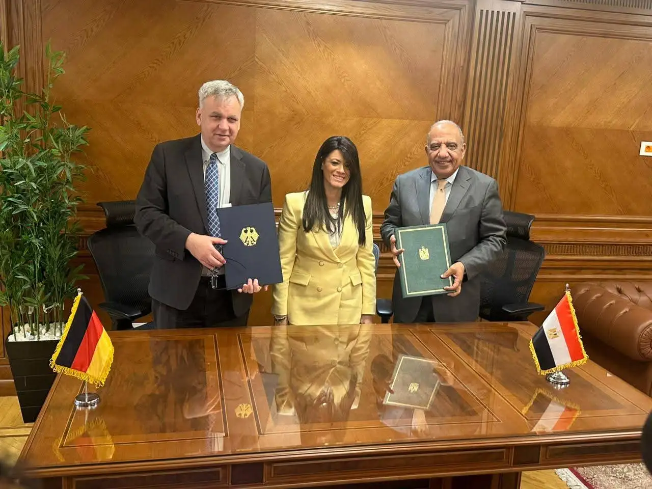 'مصر وألمانيا' تُعززان شراكتهما الاقتصادية بتوقيع اتفاق التعاون المالي بقيمة 118 مليون يورو لقطاعي التعليم ودعم محور الطاقة ببرنامج 'نُوفّي'