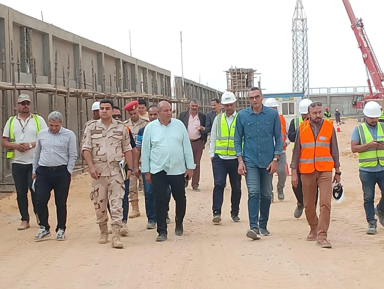 العضو المتفرغ للمنطقة الشمالية بـ'نقل الكهرباء' يتابع سير العمل بمحطة ND7 لتوفير التغذية الكهربائية لمشروعات الدلتا الجديدة