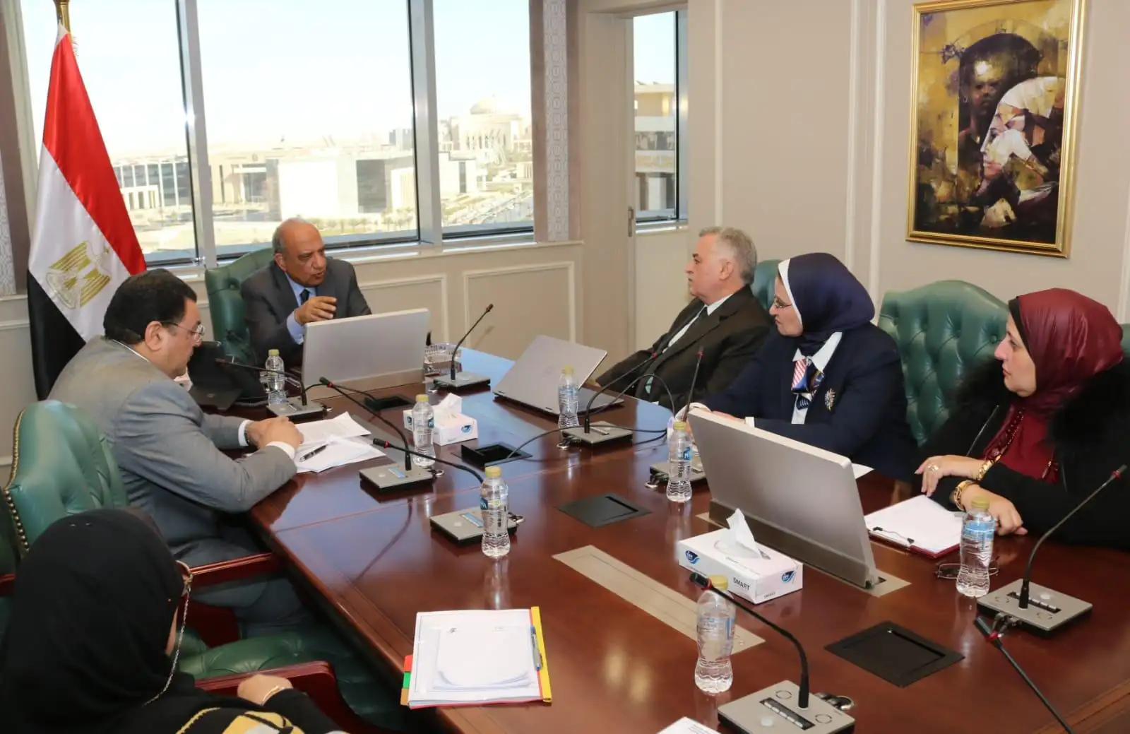 ''وزير الكهرباء'' يتابع خطة العمل لتحقيق الاستدامة المالية والتشغيل الاقتصادي وتحسين معدلات الأداء والارتقاء بجودة الخدمات